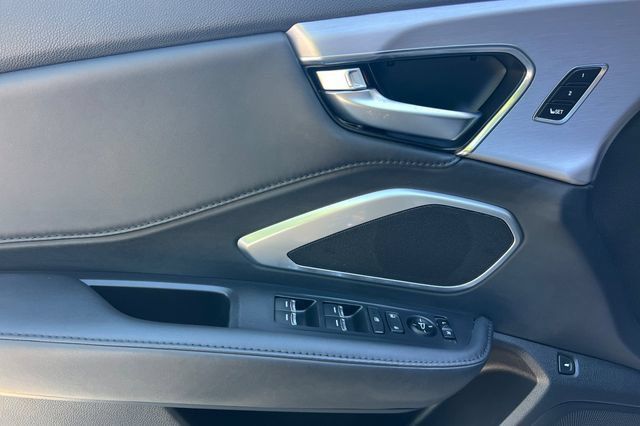 Used 2023 Acura RDX AWD image 11