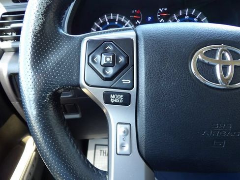 Used 2016 Toyota 4Runner Limited AWD/4WD image 22
