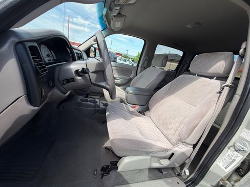 Used 2004 Toyota Tacoma PreRunner RWD image 10