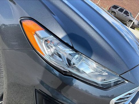 Used 2020 Ford Fusion SE FWD image 27