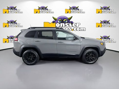 Used 2022 Jeep Cherokee Trailhawk w/ Trailer Tow Group AWD/4WD image 4