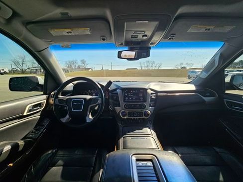 Used 2015 GMC Yukon Denali w/ Premium Package image 12