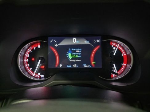 Used 2024 Toyota RAV4 Adventure image 17