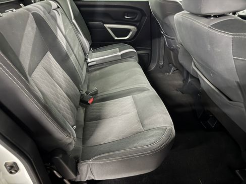 Used 2020 Nissan Titan SV image 14
