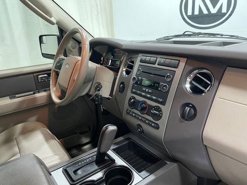 Used 2012 Ford Expedition XLT AWD/4WD image 18