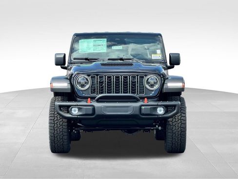 New 2026 Jeep Gladiator Mojave w/ Steel Bumper Group AWD/4WD image 2