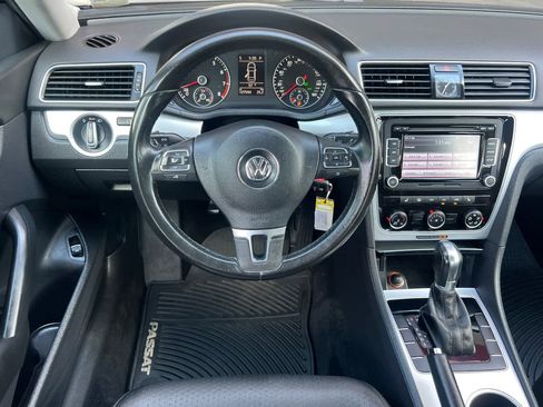 Used 2013 Volkswagen Passat 2.5 SE FWD image 15