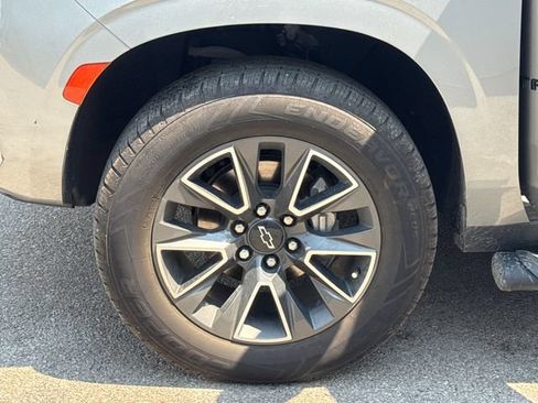 Used 2023 Chevrolet Tahoe Z71 AWD/4WD image 25