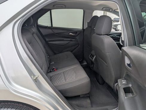 Used 2019 Chevrolet Equinox LT w/ Driver Convenience Package AWD/4WD image 19