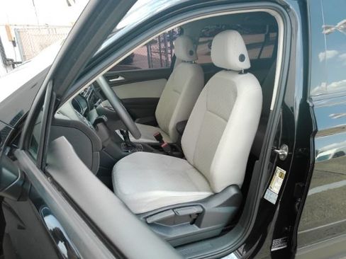 Used 2021 Volkswagen Tiguan S FWD image 6