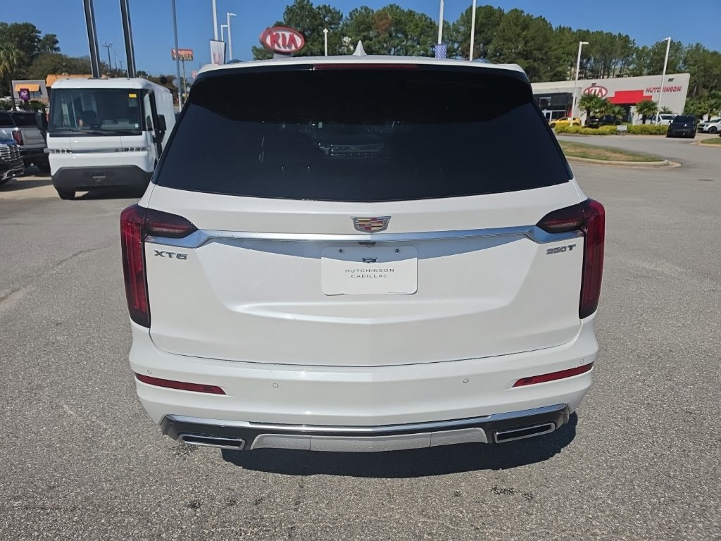 Used 2025 Cadillac XT6 Luxury FWD image 6