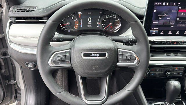 Certified 2023 Jeep Compass Limited w/ Sun and Sound Group AWD/4WD image 15