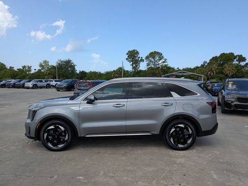 Certified 2025 Kia Sorento SX Prestige AWD/4WD image 5