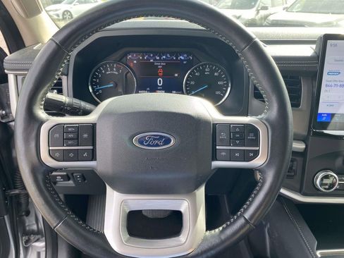 Used 2024 Ford Expedition XLT image 20
