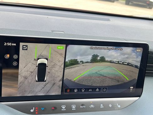 New 2026 Nissan Leaf Platinum+ FWD image 8