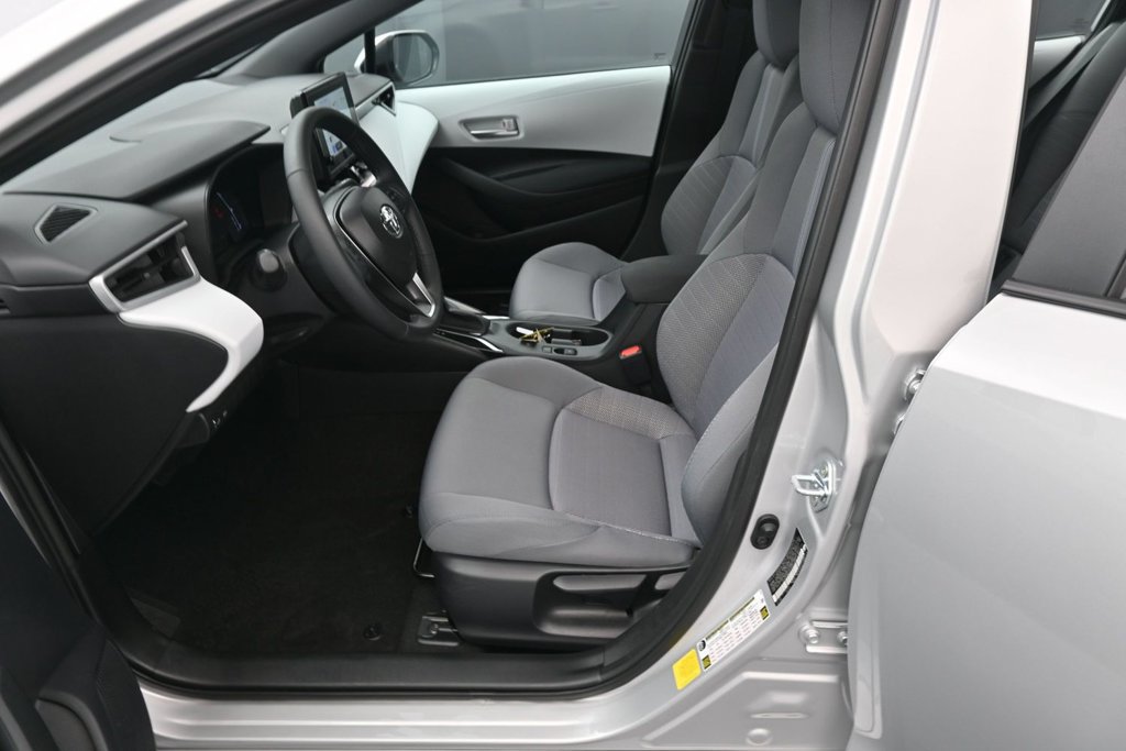 Used 2026 Toyota Corolla SE FWD image 13