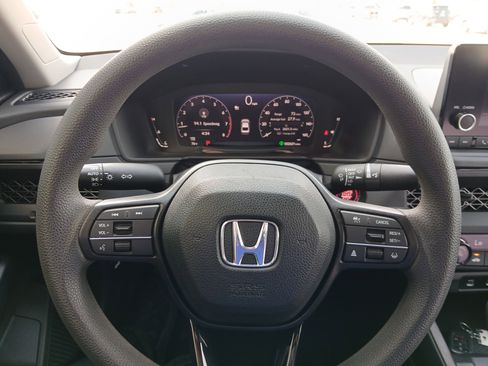 Used 2023 Honda Accord LX image 10