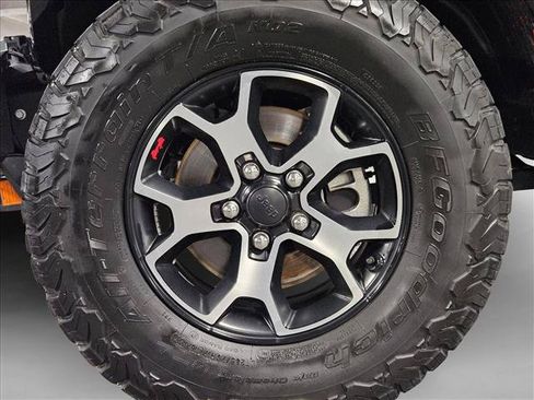 Used 2021 Jeep Wrangler Unlimited Rubicon AWD/4WD image 22