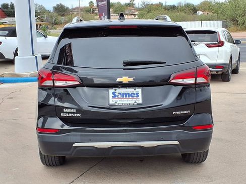 Used 2023 Chevrolet Equinox Premier image 6
