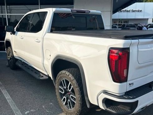 Used 2023 GMC Sierra 1500 AT4 w/ AT4 Preferred Package AWD/4WD image 5