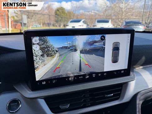 Used 2025 Ford Explorer Active w/ Active Comfort Package image 26