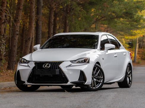 Used 2017 Lexus IS 300 AWD image 2