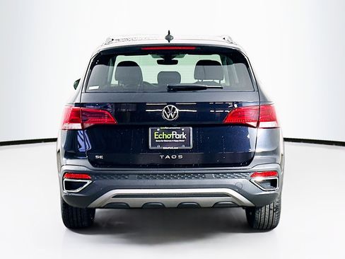 Used 2024 Volkswagen Taos SE image 7