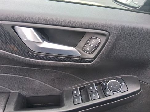 Used 2025 Ford Escape ST-Line AWD/4WD image 14