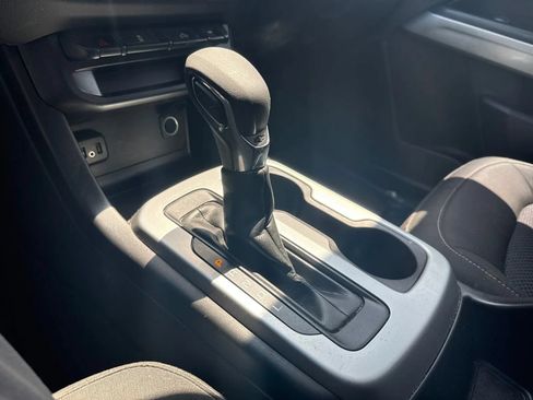 Used 2022 Chevrolet Colorado LT RWD image 20