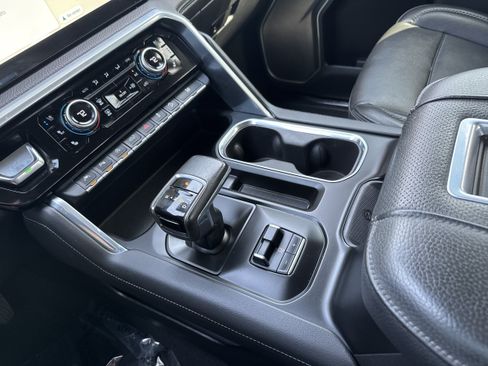 Used 2022 GMC Sierra 1500 Denali AWD/4WD image 34