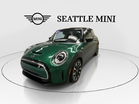 Used 2024 MINI Cooper SE FWD image 5