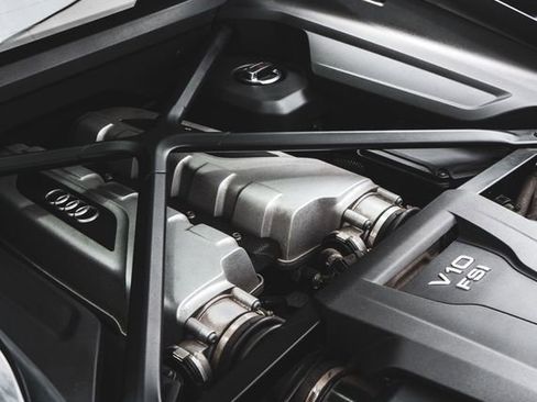 Used 2017 Audi R8 V10 AWD/4WD image 25