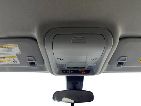 Used 2024 Chevrolet Equinox LT FWD image 21
