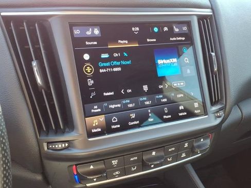 Used 2023 Maserati Levante Modena AWD/4WD image 12