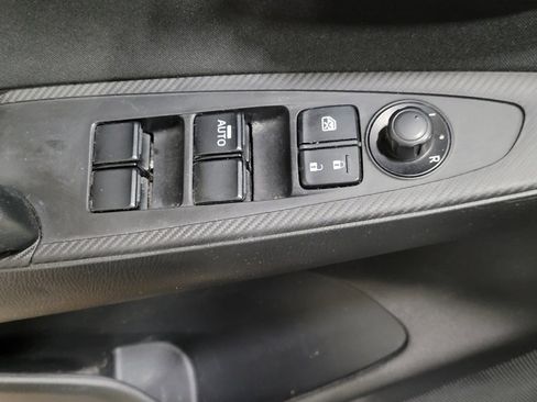 Used 2018 Toyota Yaris iA image 27