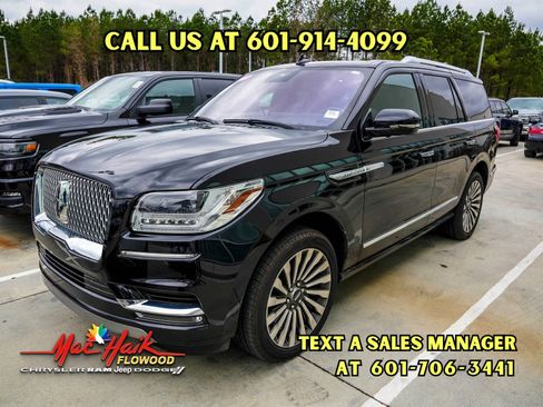 Used 2019 Lincoln Navigator Reserve image 1