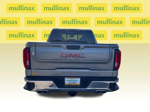 Used 2025 GMC Sierra 1500 SLT w/ SLT Premium Plus Package AWD/4WD image 9
