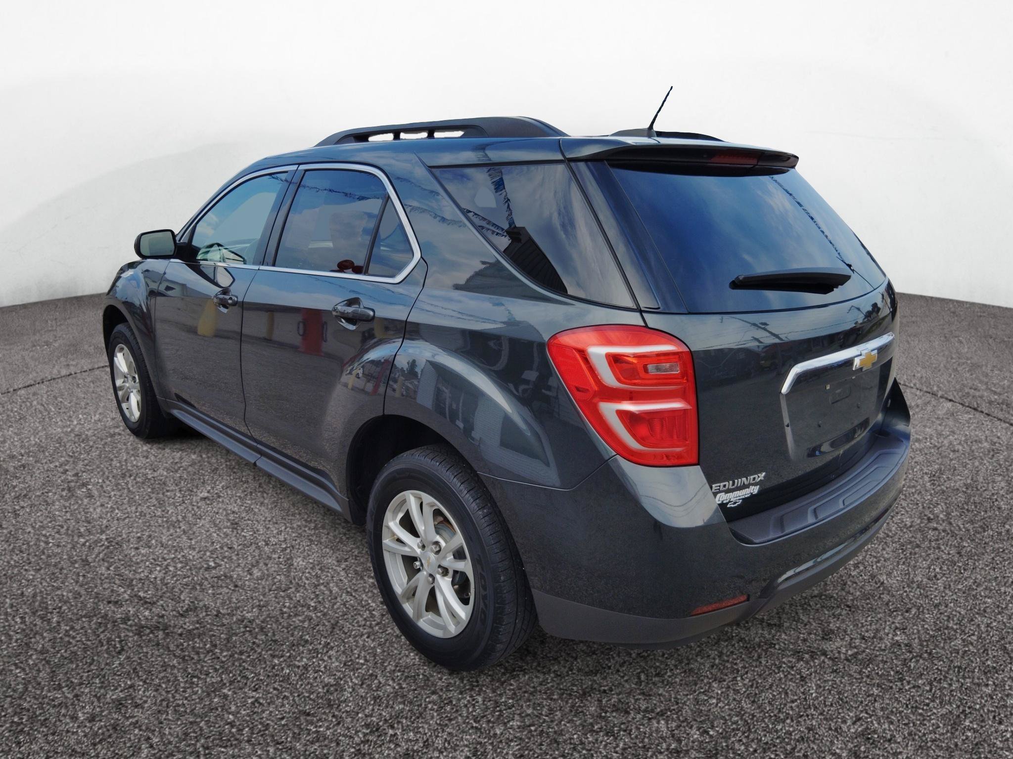 Used 2017 Chevrolet Equinox LT w/ Convenience Package FWD image 5