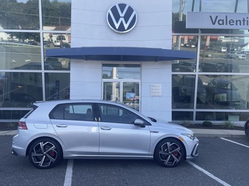 Certified 2024 Volkswagen GTI SE FWD image 3