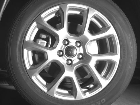 Used 2025 Jeep Compass Limited image 12