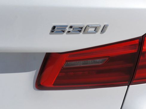 Used 2018 BMW 530i image 21