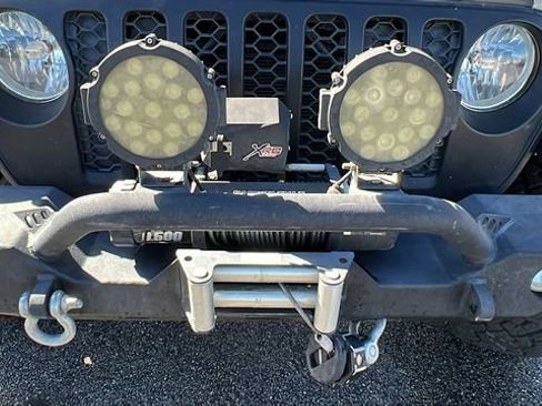 Used 2020 Jeep Gladiator Sport w/ Quick Order Package 24S image 12