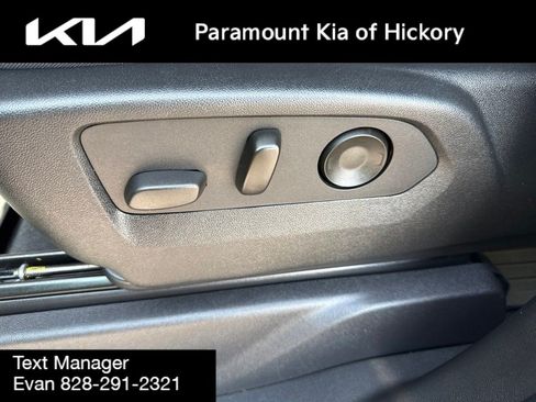 Used 2022 Chevrolet Silverado 1500 Custom AWD/4WD image 18
