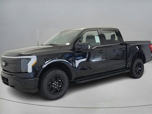 New 2025 Ford F150 Lightning XLT image 3