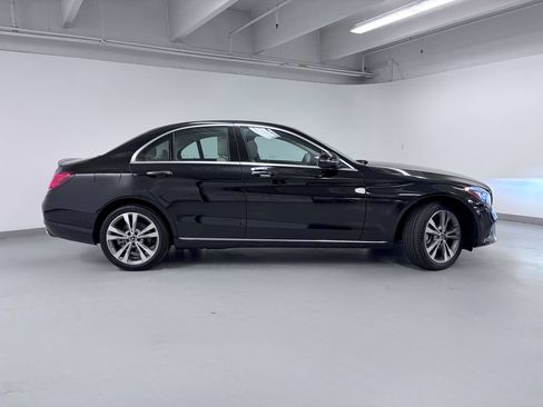 Used 2020 Mercedes-Benz C 300 4MATIC Sedan image 7