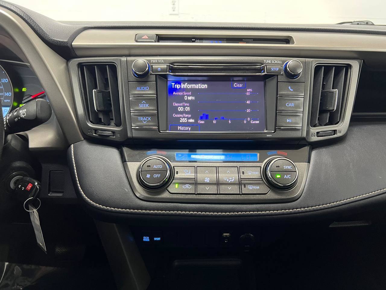 Used 2013 Toyota RAV4 XLE FWD image 17