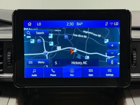 Used 2022 Ford Explorer XLT w/ Equipment Group 202A AWD/4WD image 28