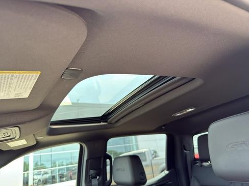 Used 2023 GMC Sierra 1500 AT4 w/ AT4 Preferred Package image 10