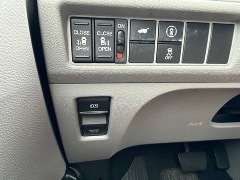 Used 2023 Honda Odyssey EX-L image 14