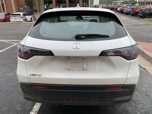Certified 2025 Honda HR-V LX image 4